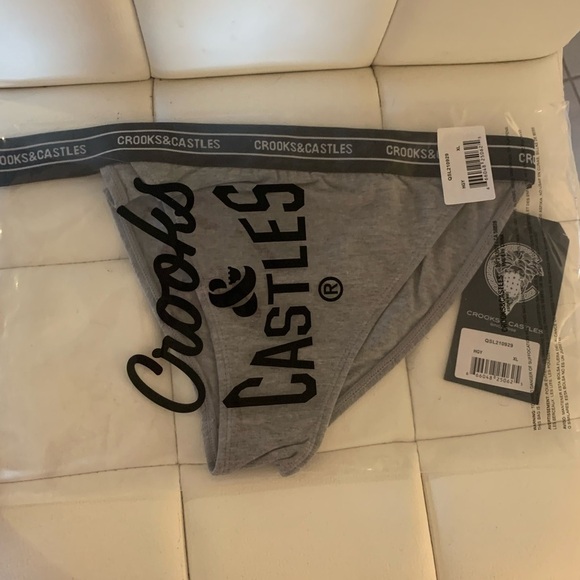 ⛓️2 x Crooks&Castles Panties - Picture 2 of 2